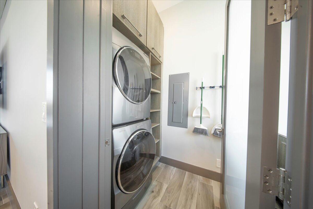 Marathon, Florida, 33050, United States, 3 Bedrooms Bedrooms, ,3 BathroomsBathrooms,Residential,Active,1998583