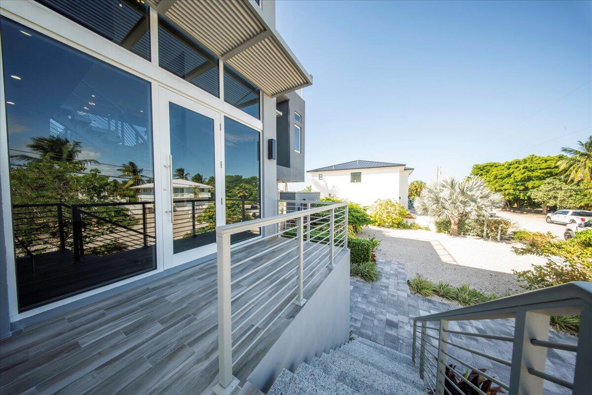 Marathon, Florida, 33050, United States, 3 Bedrooms Bedrooms, ,3 BathroomsBathrooms,Residential,Active,1998583