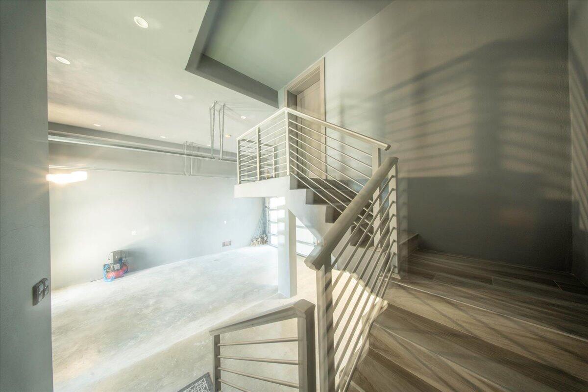 Marathon, Florida, 33050, United States, 3 Bedrooms Bedrooms, ,3 BathroomsBathrooms,Residential,Active,1998583