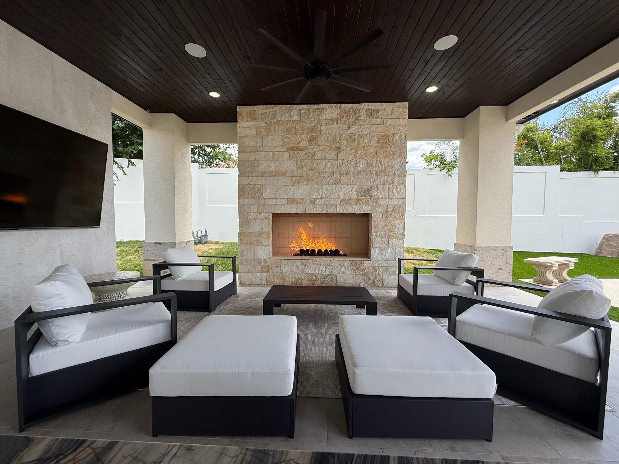 Laredo, Texas, 78041, United States, 6 Bedrooms Bedrooms, ,5 BathroomsBathrooms,Residential,Active,1903199