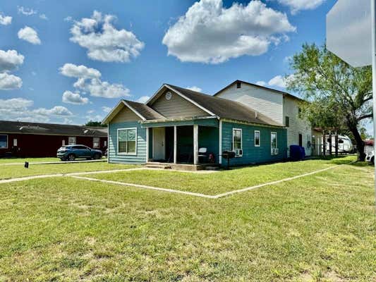 512 E KOHLER ST, HEBBRONVILLE, TX 78361, photo 4 of 26