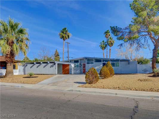 3176 BURNHAM AVE, LAS VEGAS, NV 89169, photo 3 of 65