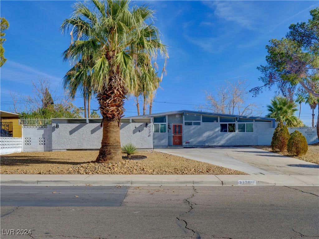 3176 BURNHAM AVE, LAS VEGAS, NV 89169, photo 1 of 65