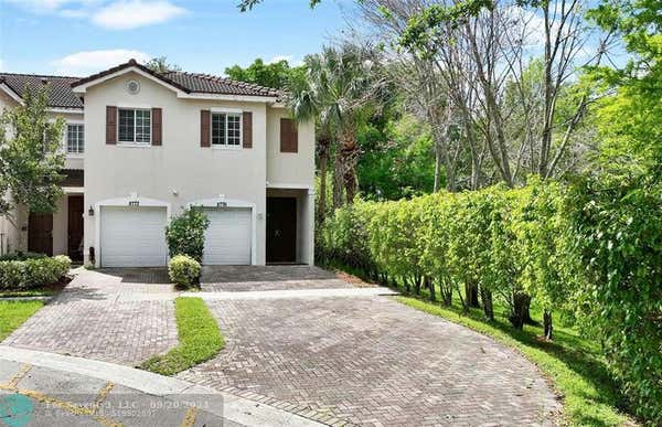 8776 CYPRESS WALK CT, TAMARAC, FL 33321, photo 4 of 42