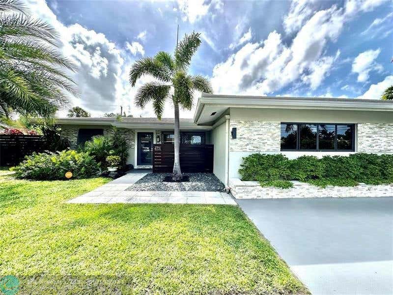 4231 NE 16TH TER, OAKLAND PARK, FL 33334, photo 1 of 36