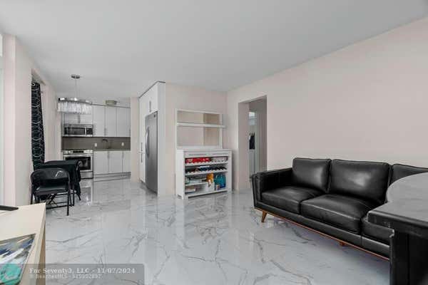 2400 NE 9TH ST APT 501, FORT LAUDERDALE, FL 33304 - Image 1