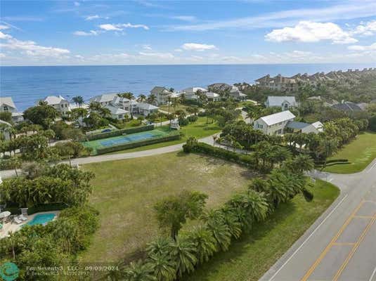 2335 SANDERLING LN, VERO BEACH, FL 32963, photo 2 of 18