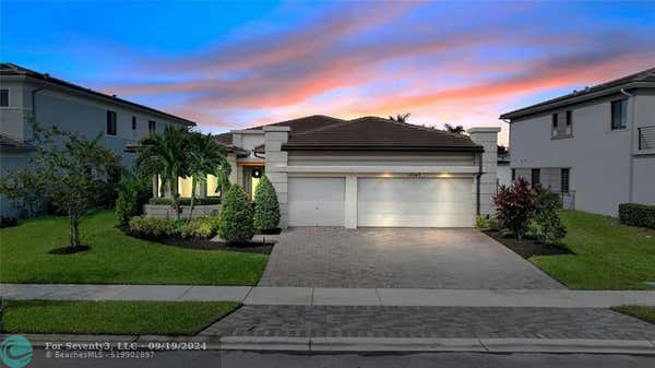 10547 N LAGO VISTA CIR, PARKLAND, FL 33076 - Image 1