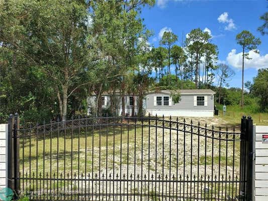 881 WOODLAND BLVD, CLEWISTON, FL 33440 - Image 1