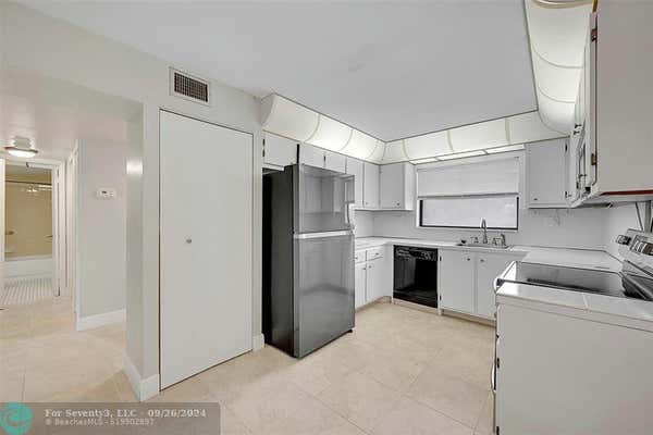 10207 SUNRISE LAKES BLVD APT 307, SUNRISE, FL 33322 - Image 1