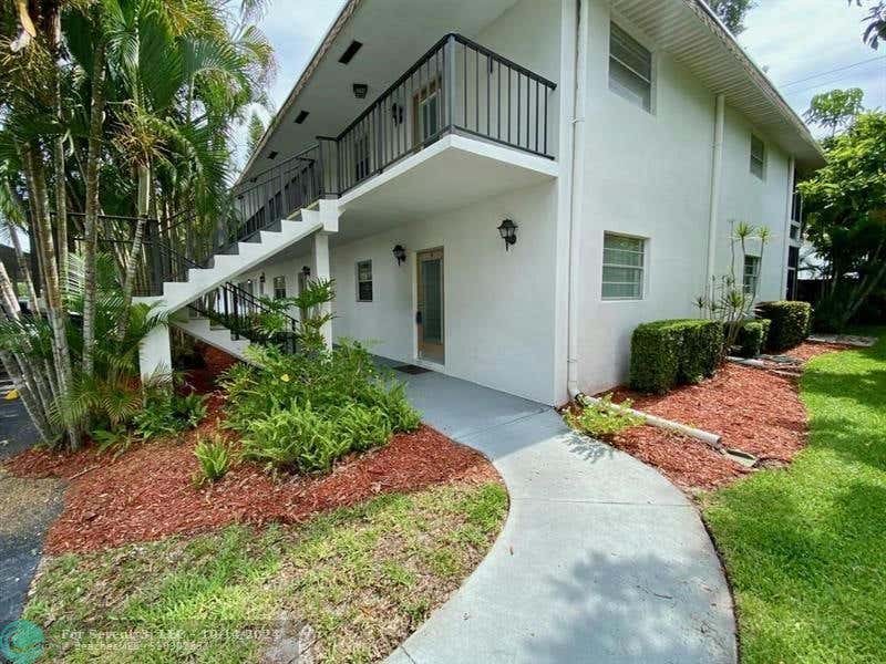 2950 SE OCEAN BLVD APT 1-5, STUART, FL 34996, photo 1 of 13