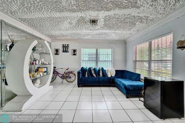 2841 NW 9TH CT, FORT LAUDERDALE, FL 33311, photo 4 of 16