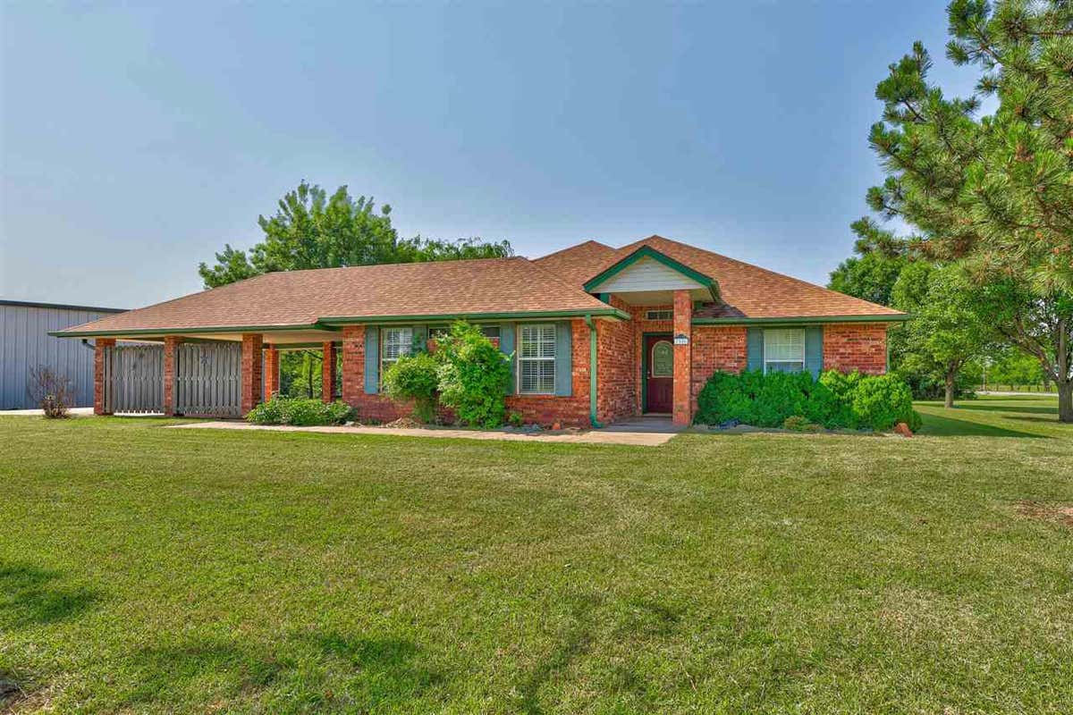 7505 NE CACHE RD, LAWTON, OK 73507, photo 1 of 48