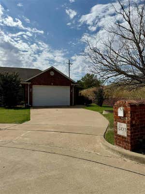 801 NE TURTLE DOVE LN, LAWTON, OK 73507 - Image 1