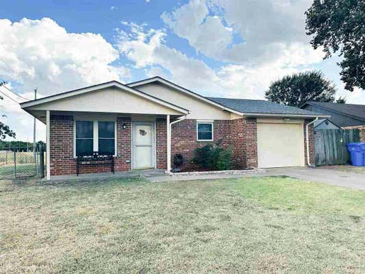 214 E F AVE, CACHE, OK 73527 - Image 1