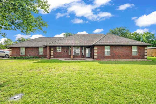 602 S 1ST ST, CACHE, OK 73527 - Image 1