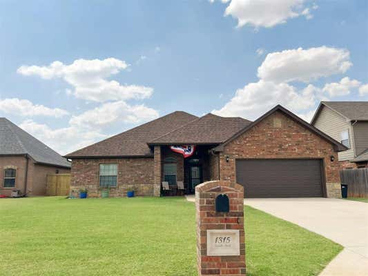 1315 SADDLE ROCK DR, ELGIN, OK 73538 - Image 1