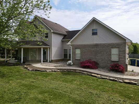 22 E CLOVERDALE DR, SOMERSET, KY 42503, photo 3 of 81