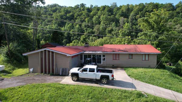 52 WOOTON RD, WOOTON, KY 41776 - Image 1