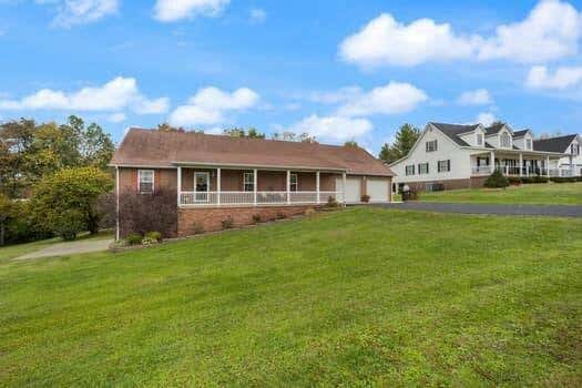 208 COLD SPRING DR, STANFORD, KY 40484 - Image 1