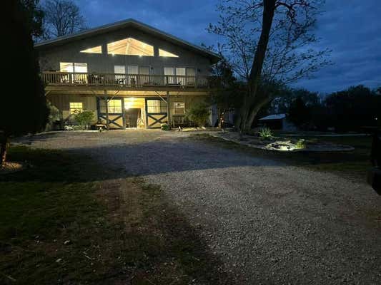 583 COLLEGE RD, PARIS, KY 40361 - Image 1