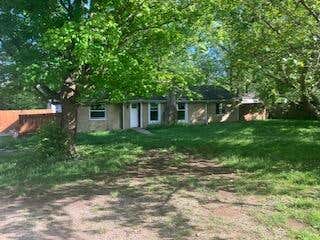 2130 OLD PARIS RD, LEXINGTON, KY 40505 - Image 1