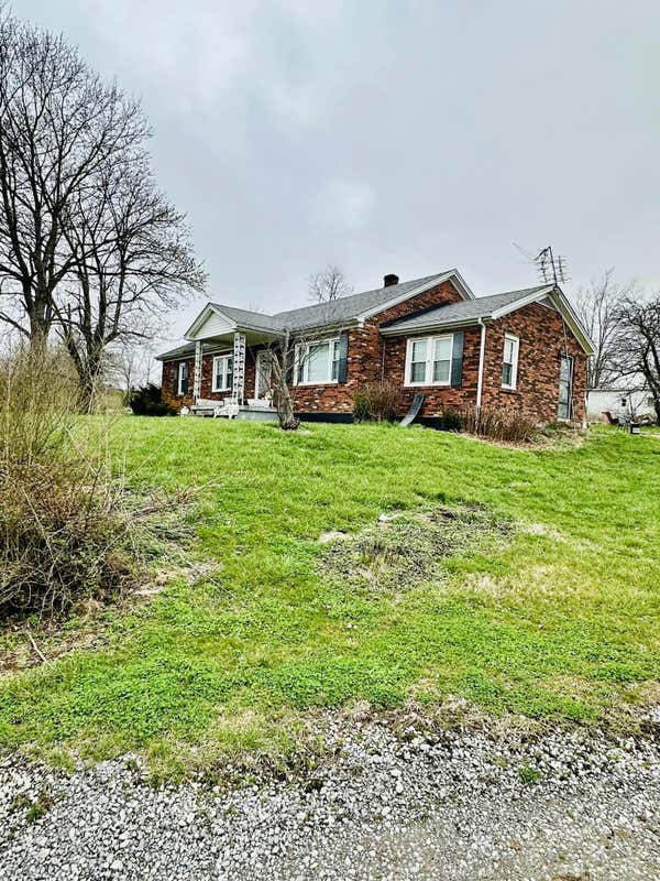 1500 HORAN LN, SPRINGFIELD, KY 40069, photo 1 of 34