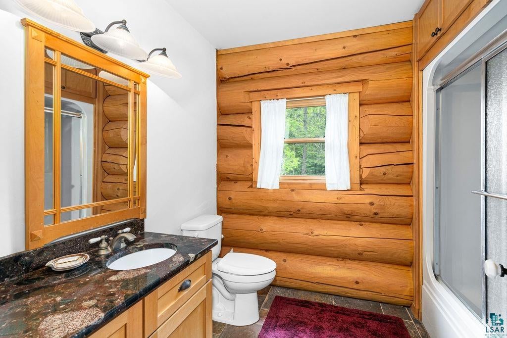 Duluth, Minnesota, 55803, United States, 3 Bedrooms Bedrooms, ,3 BathroomsBathrooms,Residential,Active,1828692