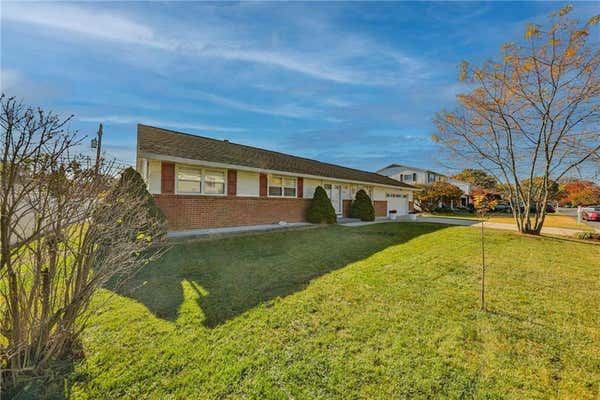 7442 WOODBINE RD, MACUNGIE, PA 18062 - Image 1