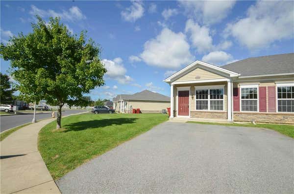 217 HUNTINGTON LN, FORKS TWP, PA 18040 - Image 1