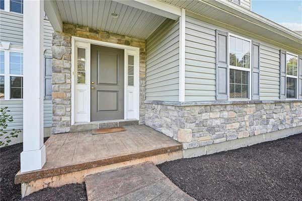 4170 SCHEIDYS RD, WHITEHALL TWP, PA 18052, photo 4 of 35