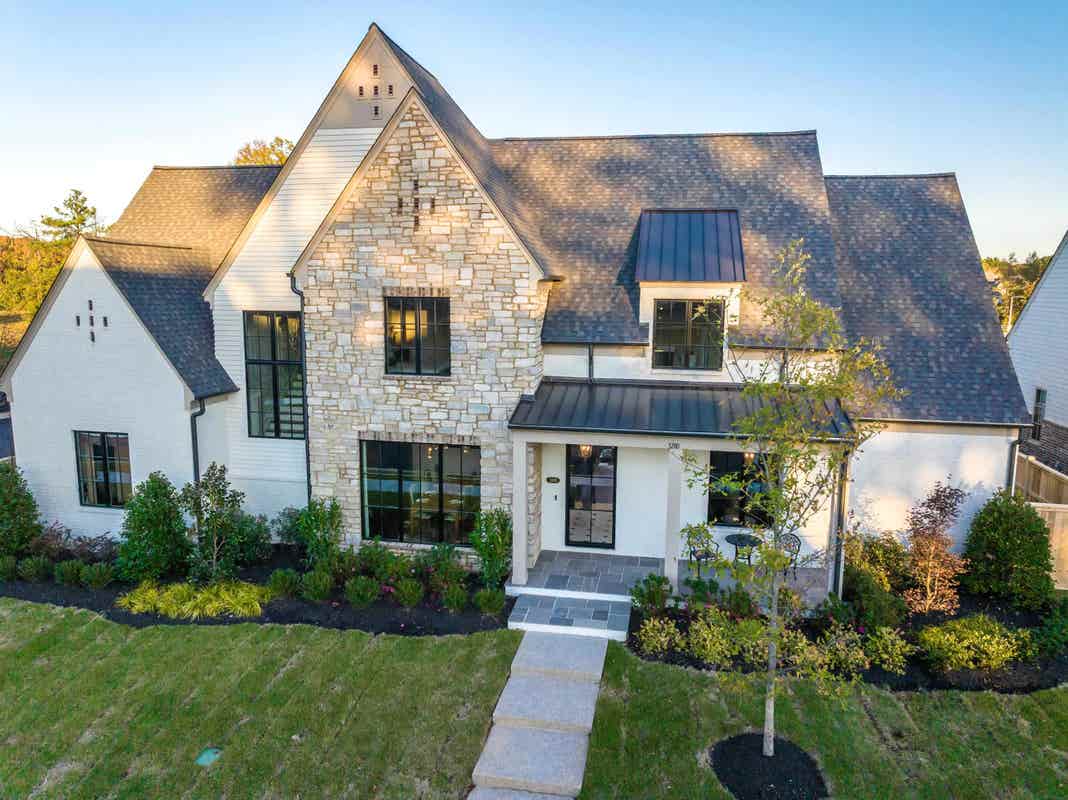 3280 HIDDEN CREEK Loop W  