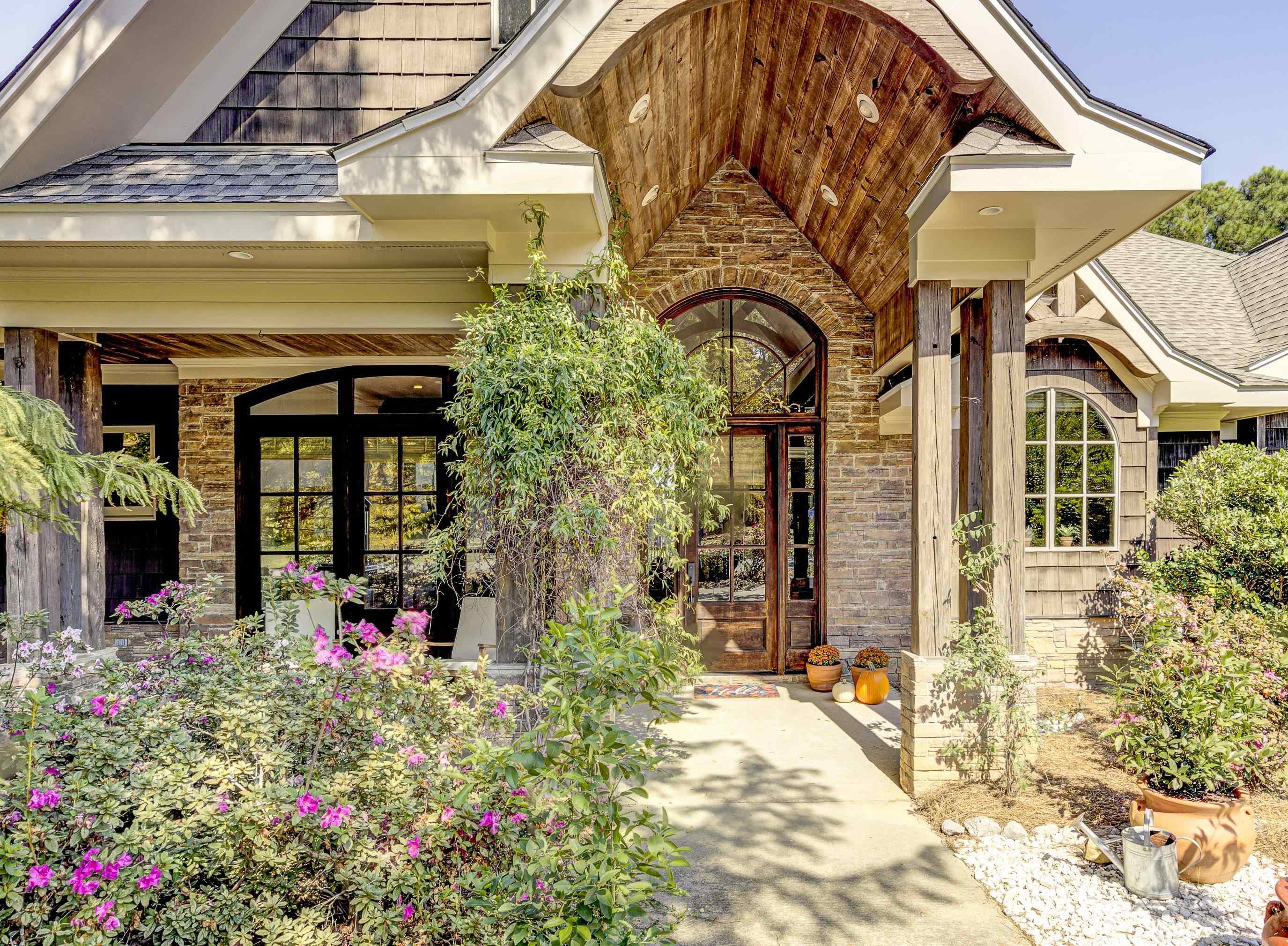 Other, Mississippi, 39071, United States, 4 Bedrooms Bedrooms, ,5 BathroomsBathrooms,Residential,Active,1929786