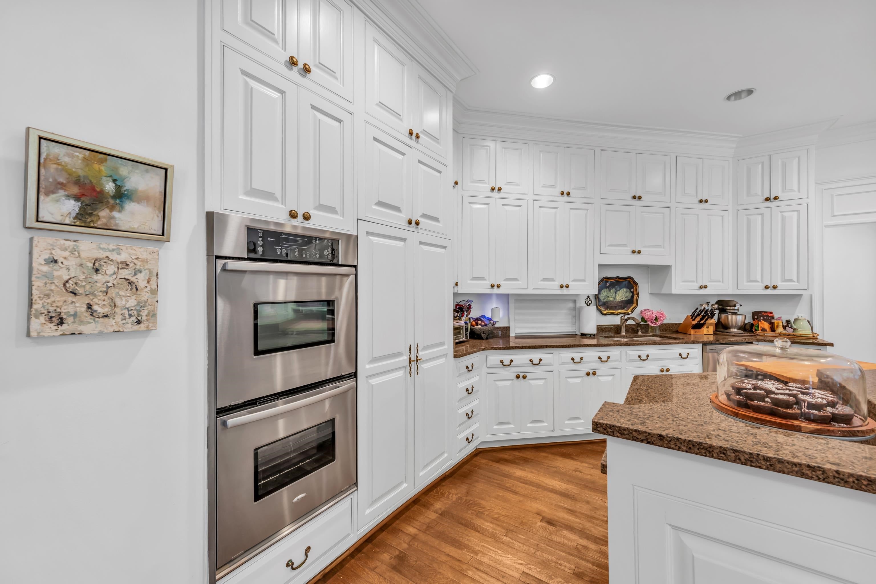 Memphis, Tennessee, 38117, United States, 5 Bedrooms Bedrooms, ,7 BathroomsBathrooms,Residential,Active,1849199