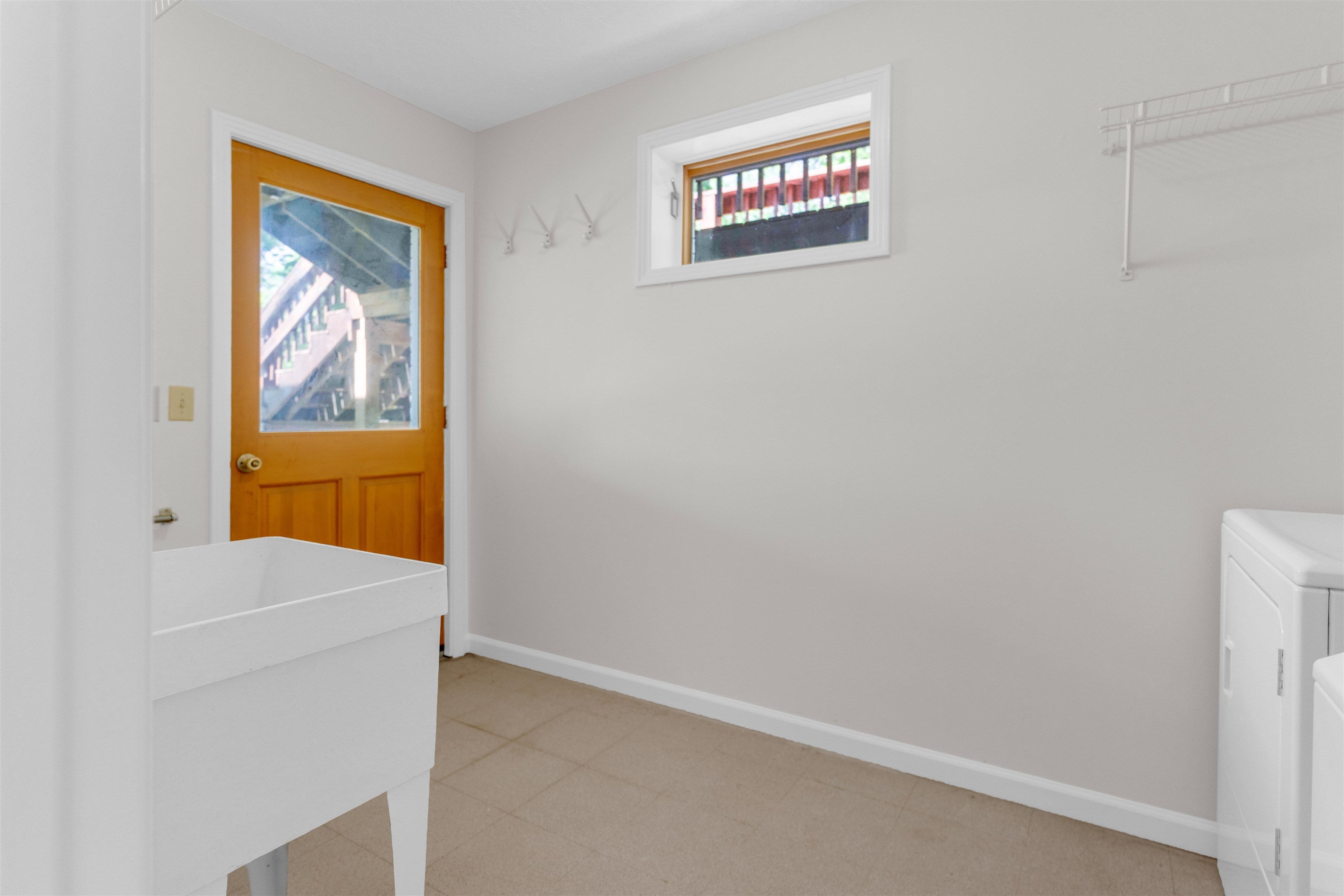 Hickory Valley, Tennessee, 38042, United States, ,3 BathroomsBathrooms,Residential,Active,1831827