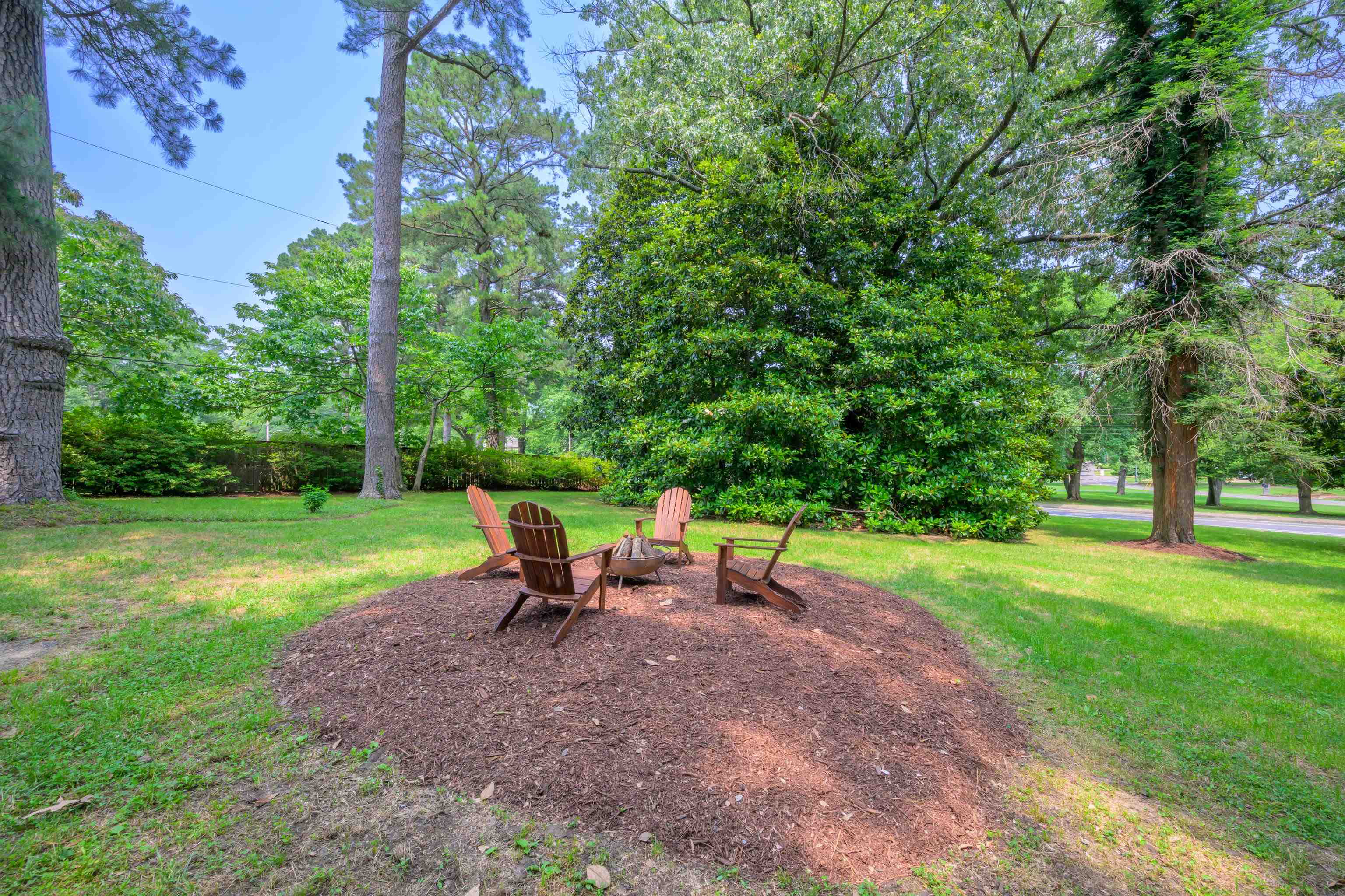 Memphis, Tennessee, 38117, United States, 5 Bedrooms Bedrooms, ,7 BathroomsBathrooms,Residential,Active,1849199