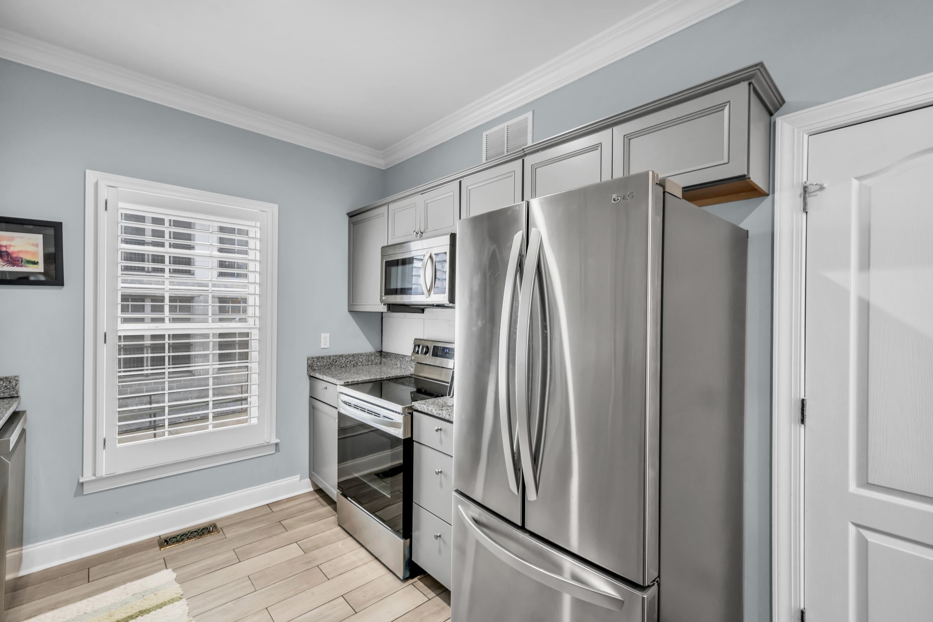Memphis, Tennessee, 38103, United States, ,5 BathroomsBathrooms,Residential,Active,1820393