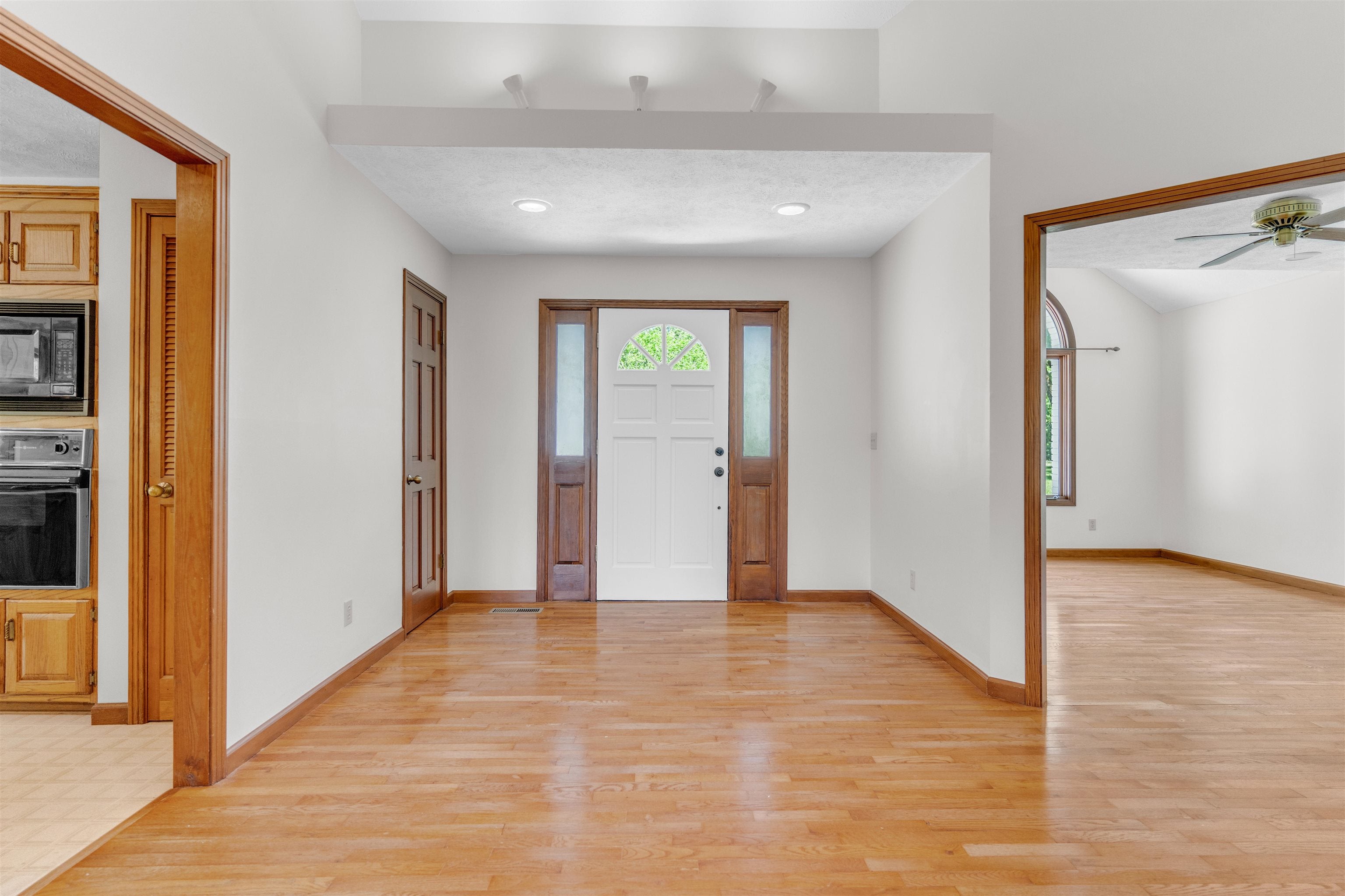 Hickory Valley, Tennessee, 38042, United States, ,3 BathroomsBathrooms,Residential,Active,1831827