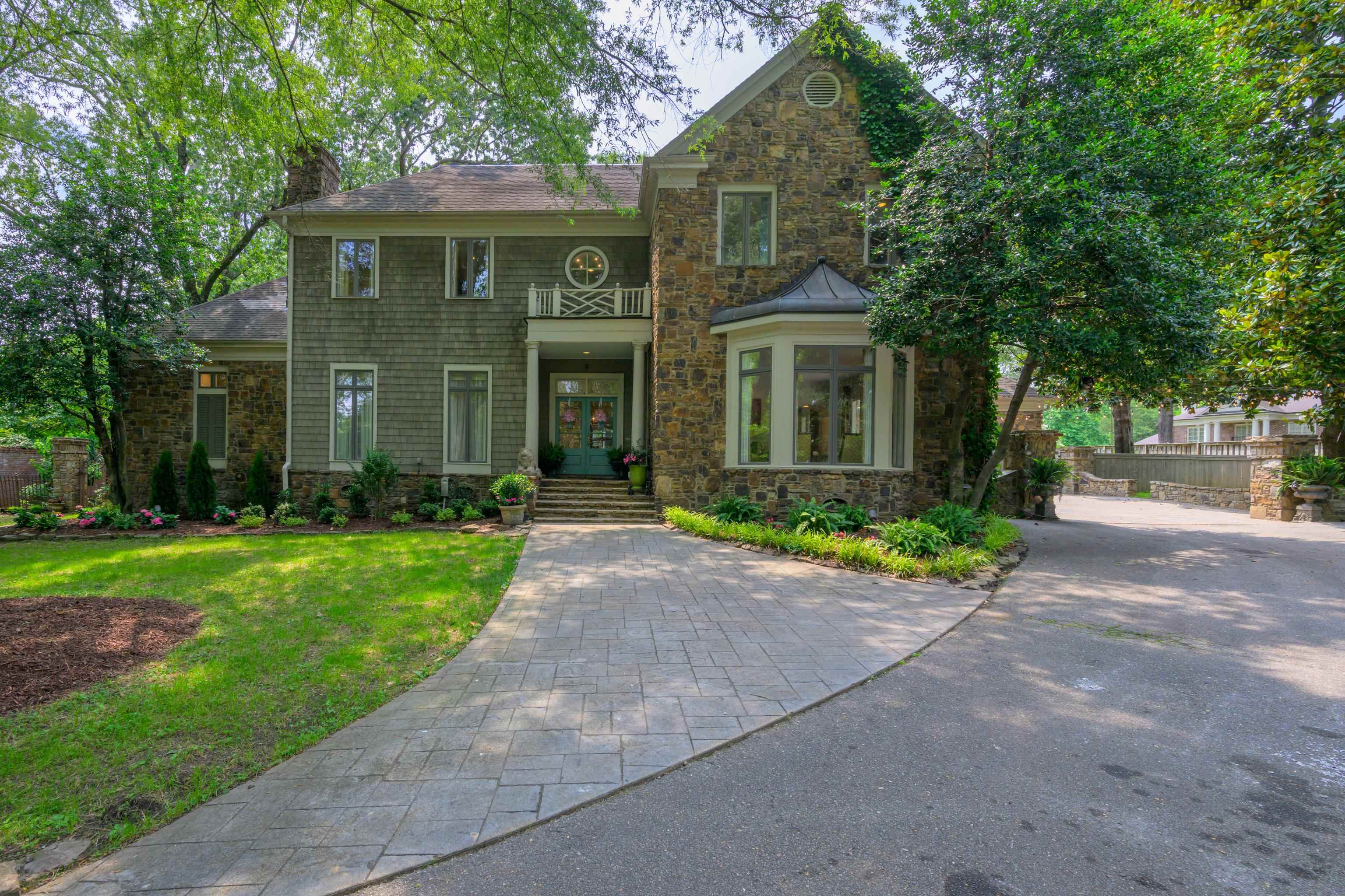 Memphis, Tennessee, 38117, United States, 5 Bedrooms Bedrooms, ,7 BathroomsBathrooms,Residential,Active,1849199