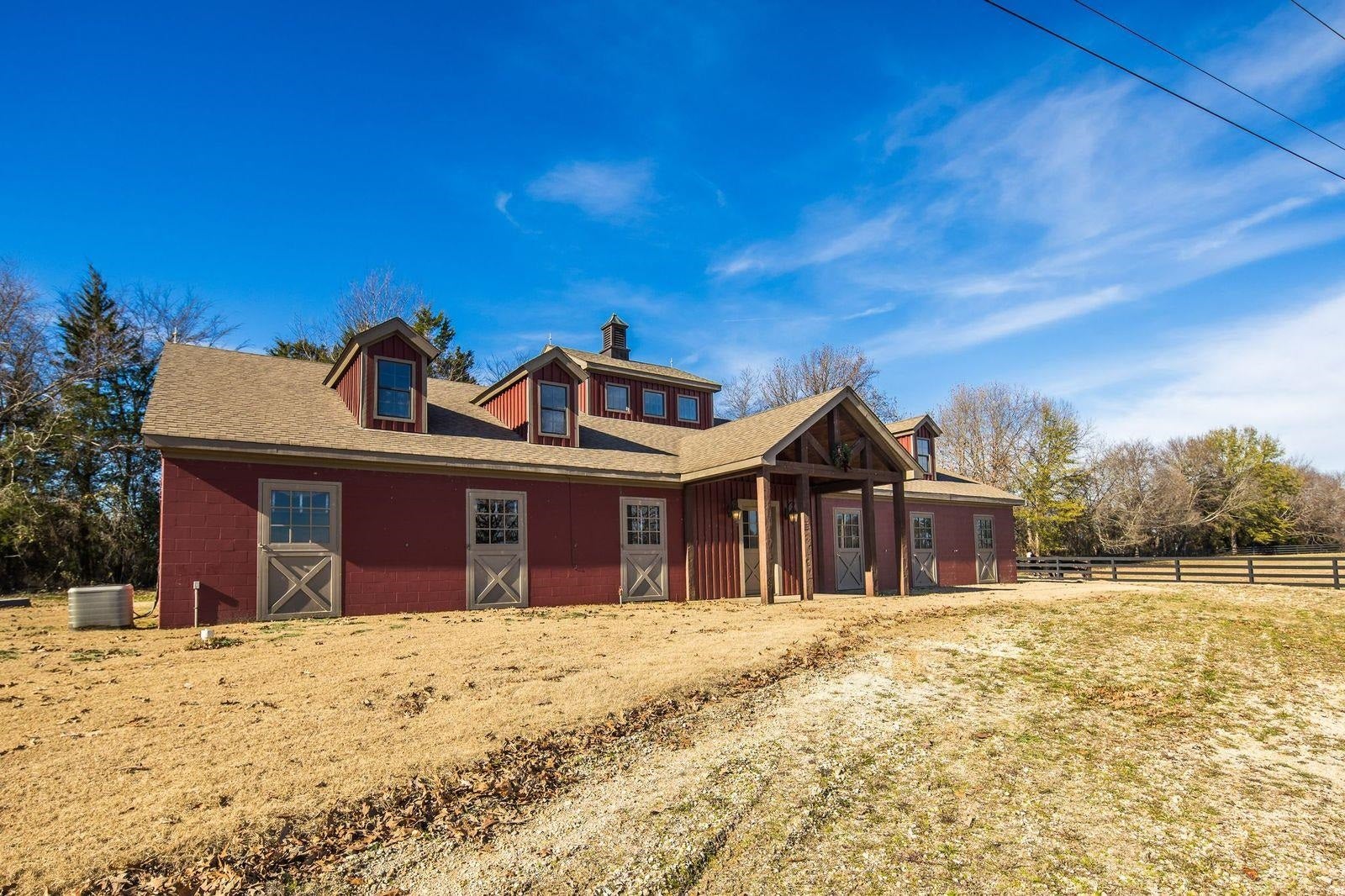 Somerville, Tennessee, 38068, United States, 3 Bedrooms Bedrooms, ,4 BathroomsBathrooms,Residential,Active,2006833