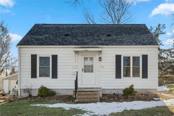 819 15TH AVE SW, CEDAR RAPIDS, IA 52404 - Image 1