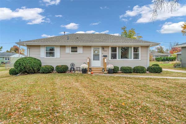 425 26TH ST NW, CEDAR RAPIDS, IA 52405 - Image 1