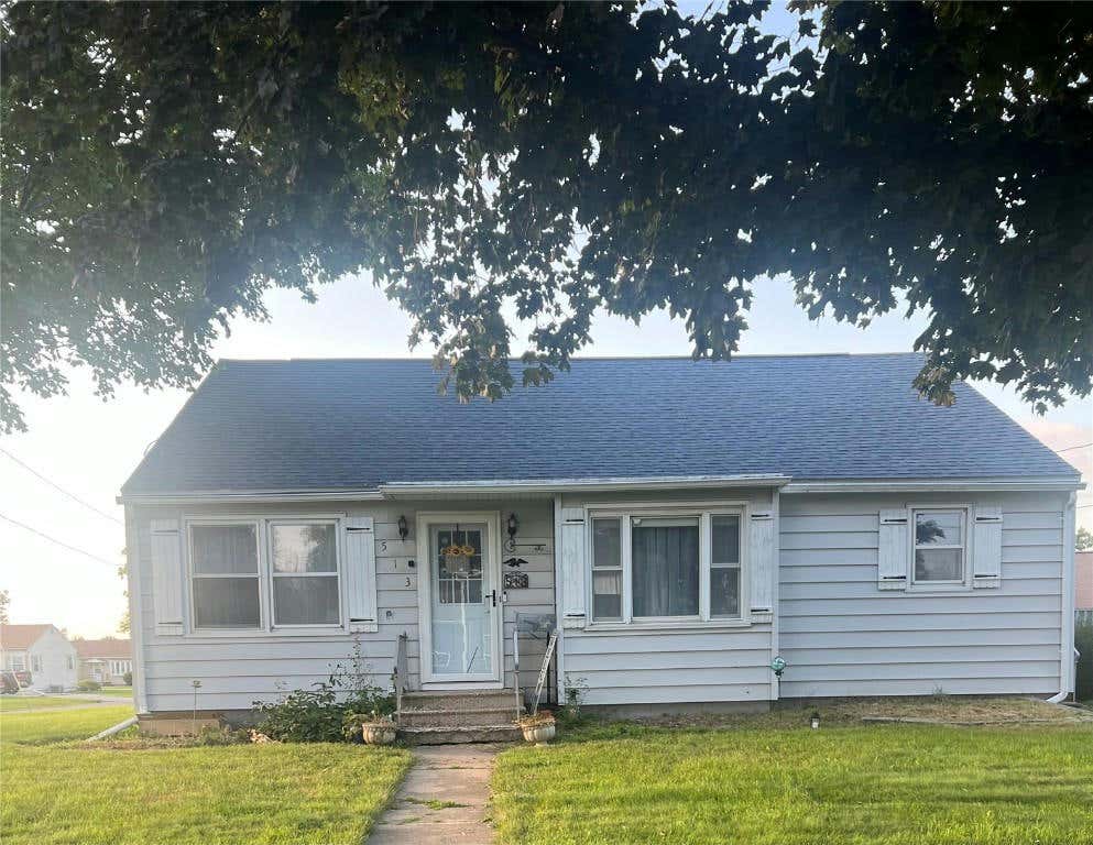 513 W 14TH ST, VINTON, IA 52349, photo 1 of 17