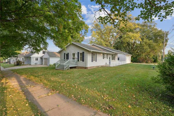 921 E 3RD ST, VINTON, IA 52349, photo 2 of 28