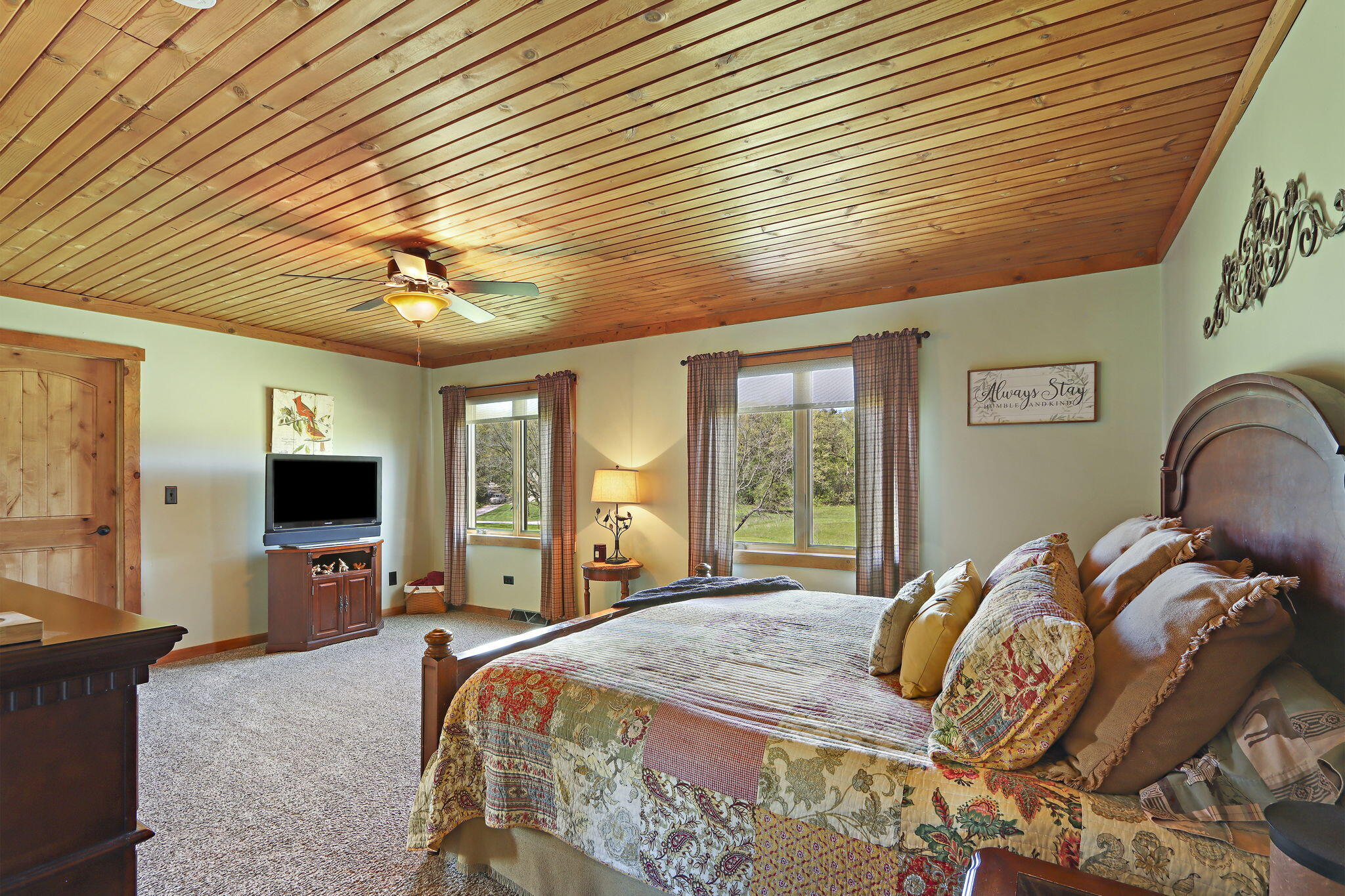 Burlington, Wisconsin, 53105, United States, 5 Bedrooms Bedrooms, ,5 BathroomsBathrooms,Residential,Active,2052088