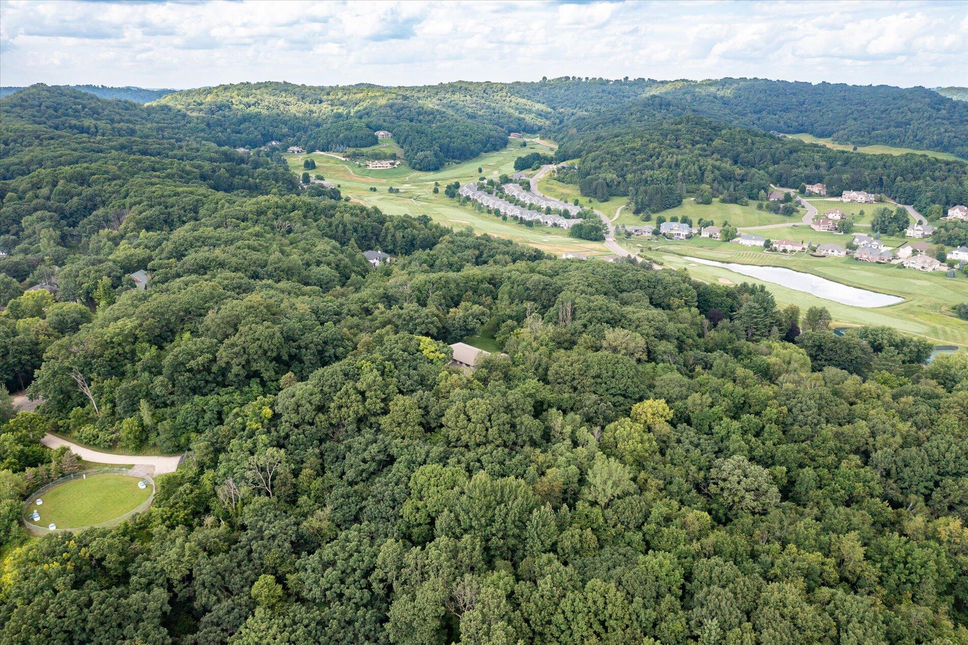 Onalaska, Wisconsin, 54650, United States, ,5 BathroomsBathrooms,Residential,Active,1808207