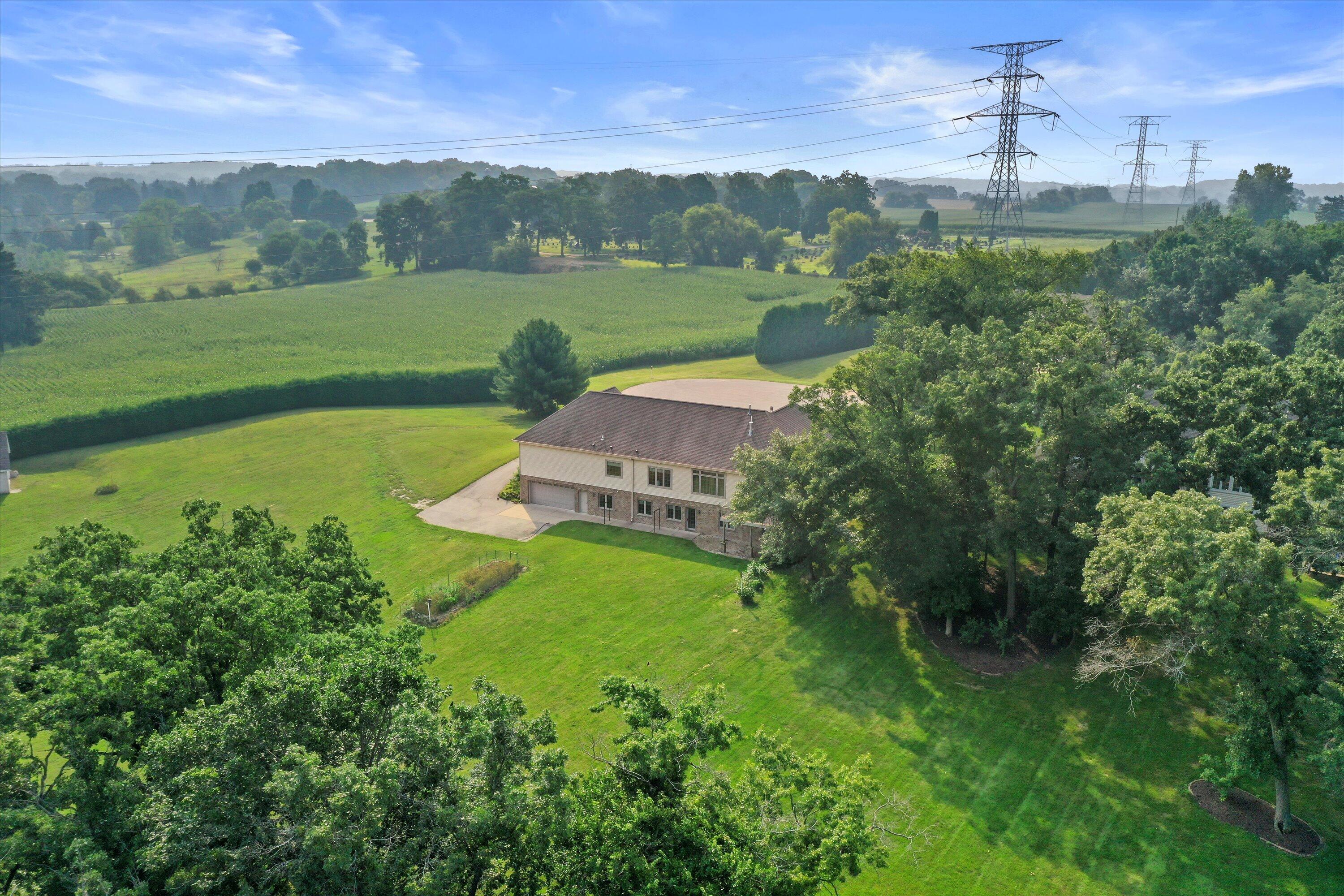 Big Bend, Wisconsin, 53103, United States, 4 Bedrooms Bedrooms, ,3 BathroomsBathrooms,Residential,Active,1909666