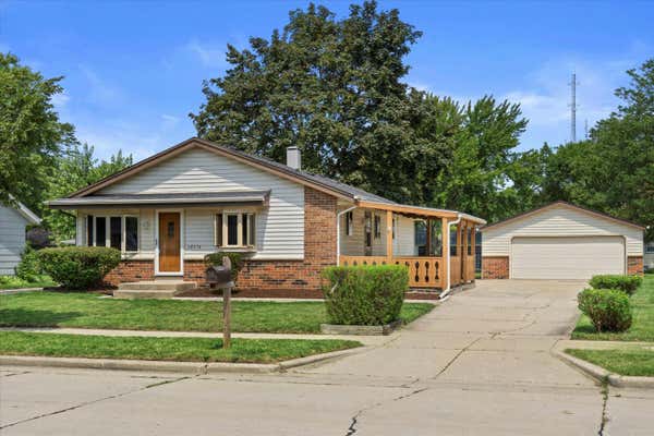 10376 W VILLA AVE, MILWAUKEE, WI 53224, photo 4 of 31