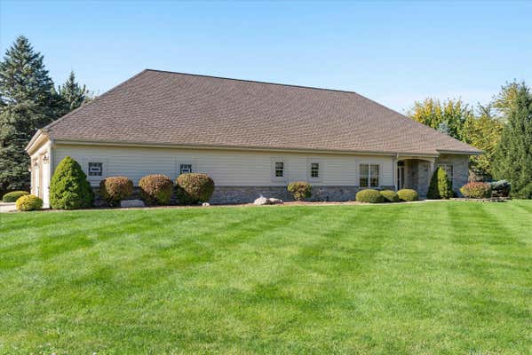 10301 S NICHOLSON RD, OAK CREEK, WI 53154 - Image 1