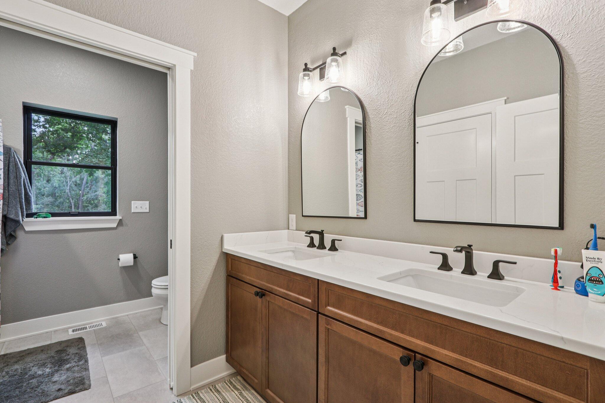 Burlington, Wisconsin, 53105, United States, 4 Bedrooms Bedrooms, ,3 BathroomsBathrooms,Residential,Active,1909856
